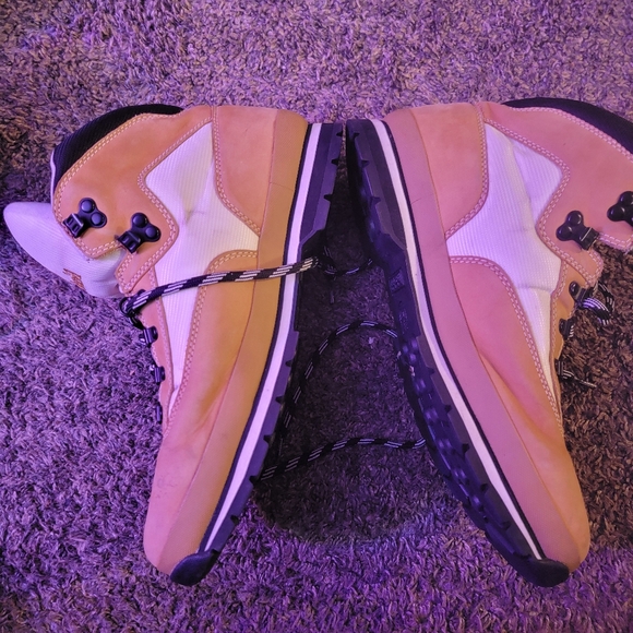 Men's size 13 timberland euro hikers tan creme and black Like new - Picture 5 of 5